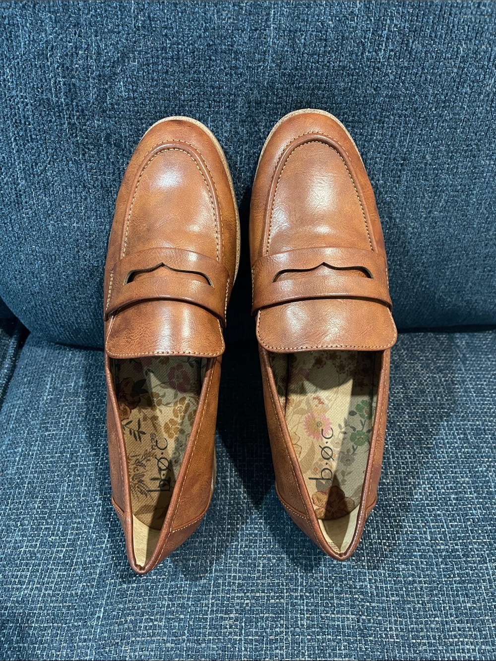 b.o.c. Women’s Tan Leather Penny Loafers size 9.5